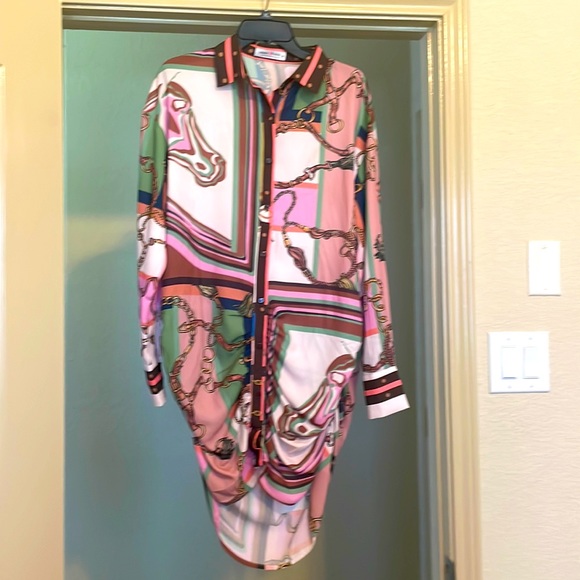 Dress - Picture 2 of 2